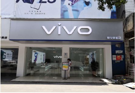 红河}做一个门店面广告招牌需要多少钱？